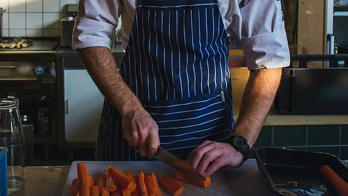 Food Cost Nedir, Nasıl Hesaplanır? Porsiyon Maliyeti Rehberi